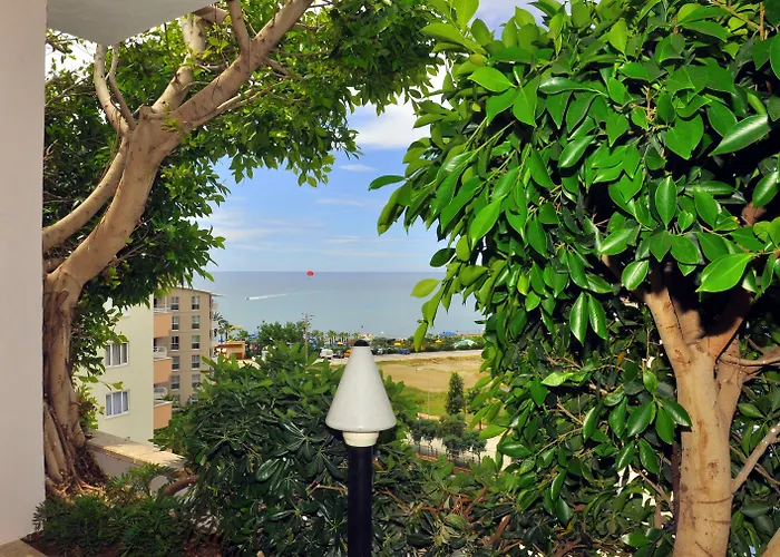 Blue Night 酒店 3*