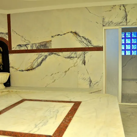 Hotel Blue Night Konaklı