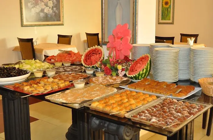 Blue Night Hotel Konaklı